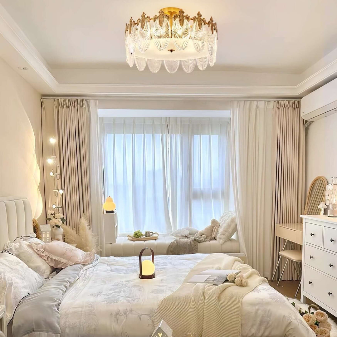 Lustre rond en verre avec motif décoratif