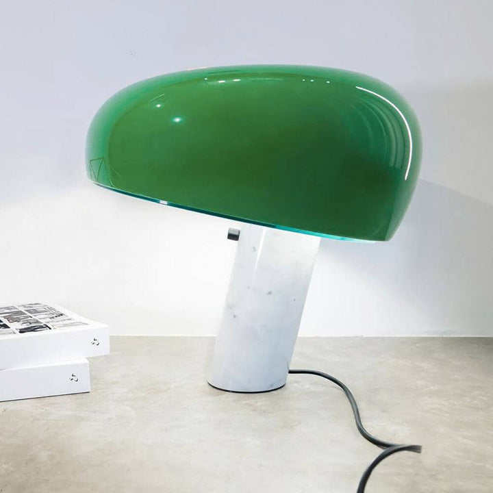 Lampe de table design en marbre