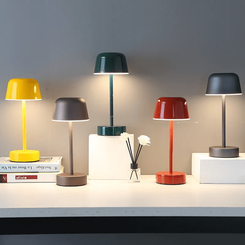 Dimmbare LED Tischleuchte, Modernes Design