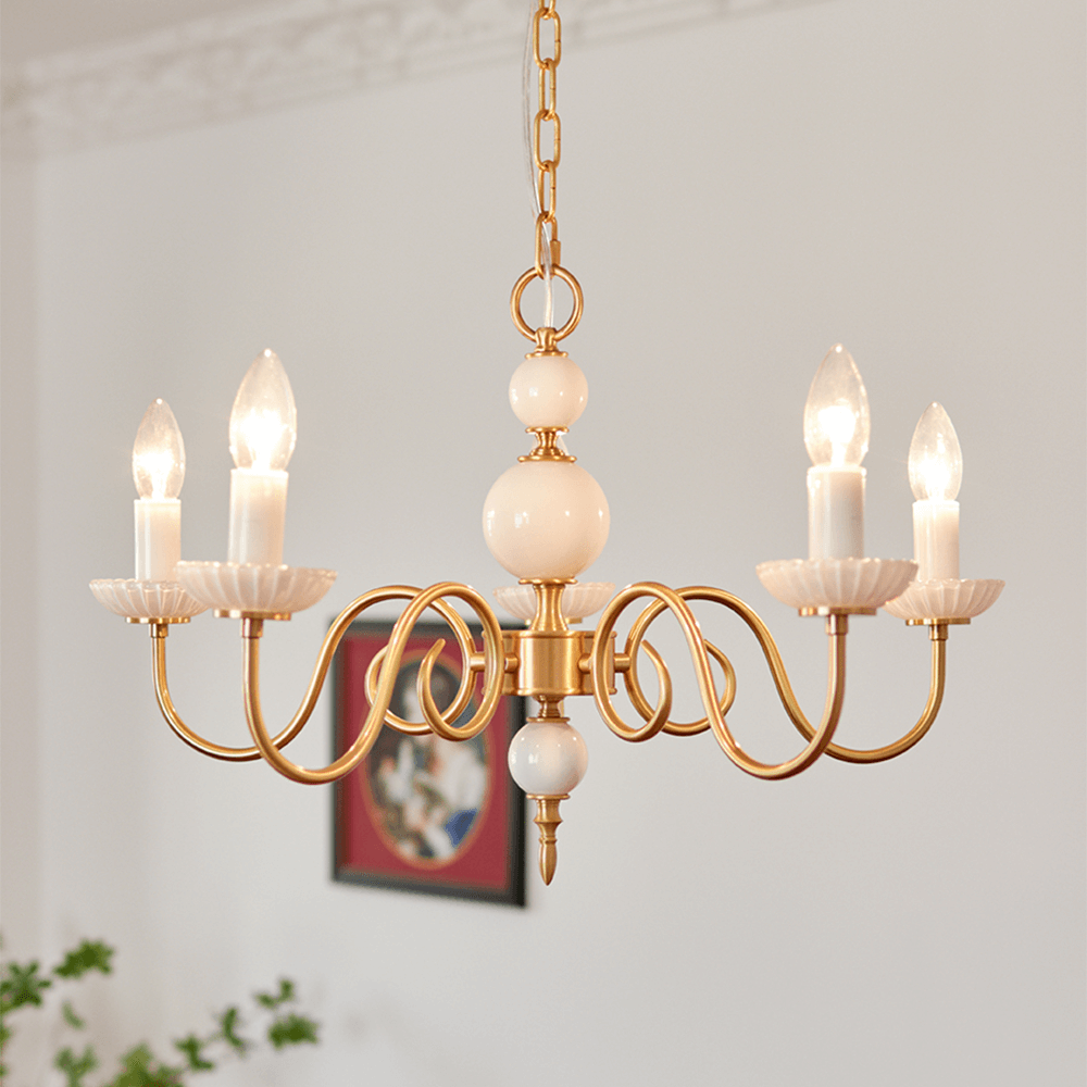 Élégant lustre en verre de couleur crème
