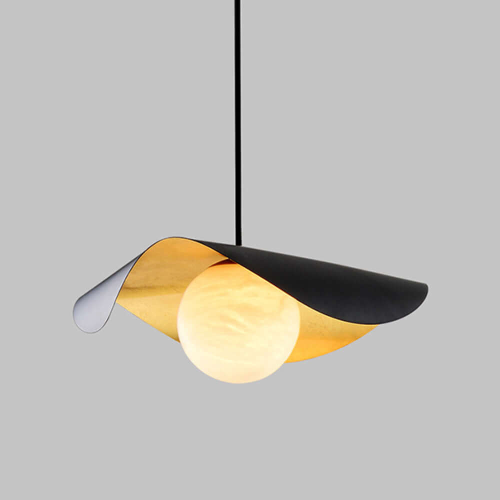 Lampe suspendue moderne en métal au design chaleureux