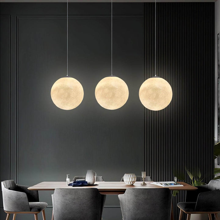 Lampe suspendue Moon au design moderne