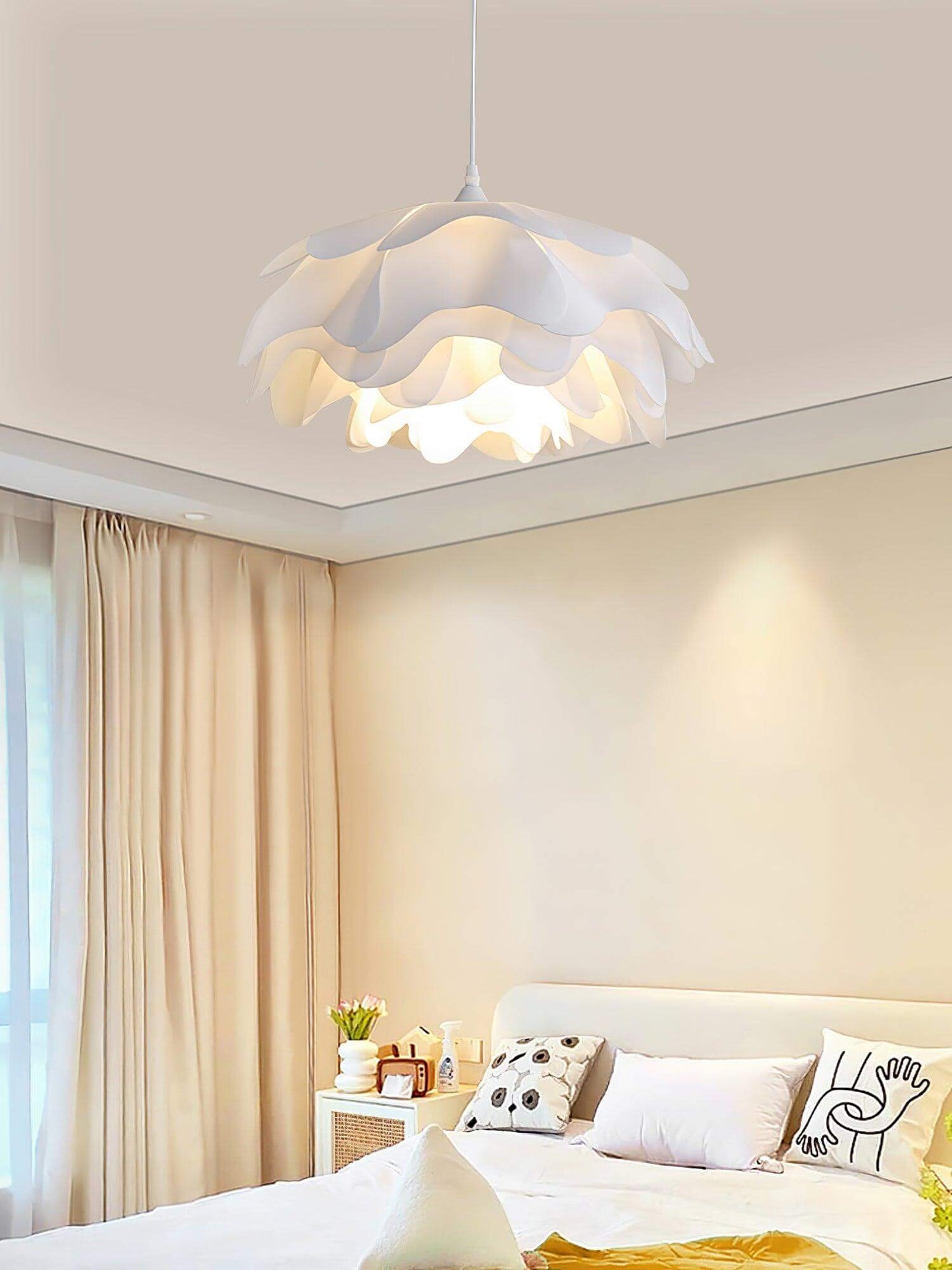 Blumenförmige LED Pendelleuchte Weiß