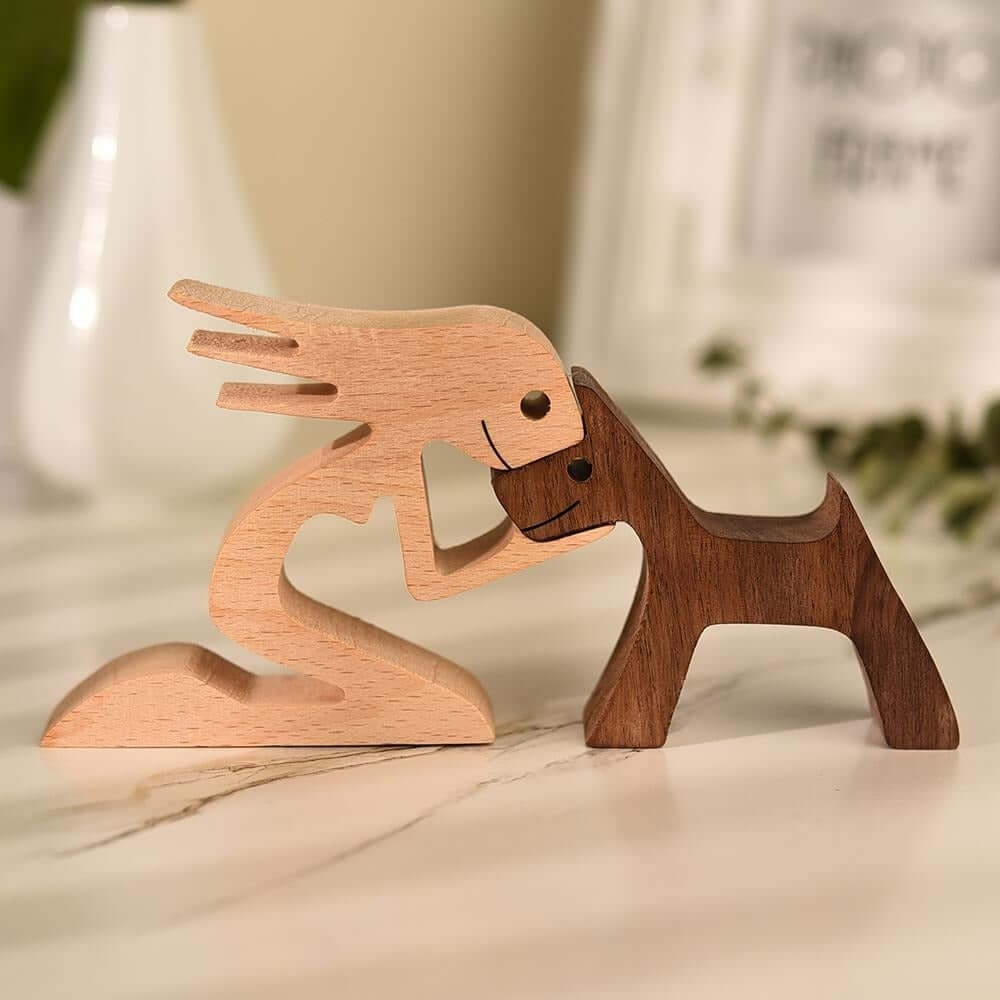 Handgeschnitzte Hundefigur Holzskulptur