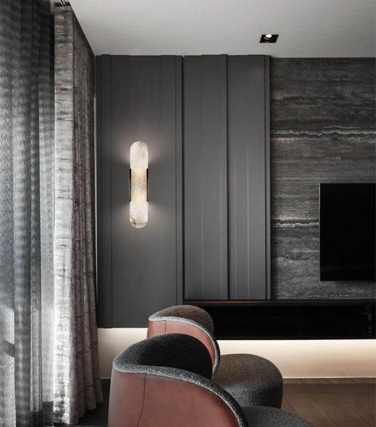 Langgestreckte Alabaster-Wandleuchte