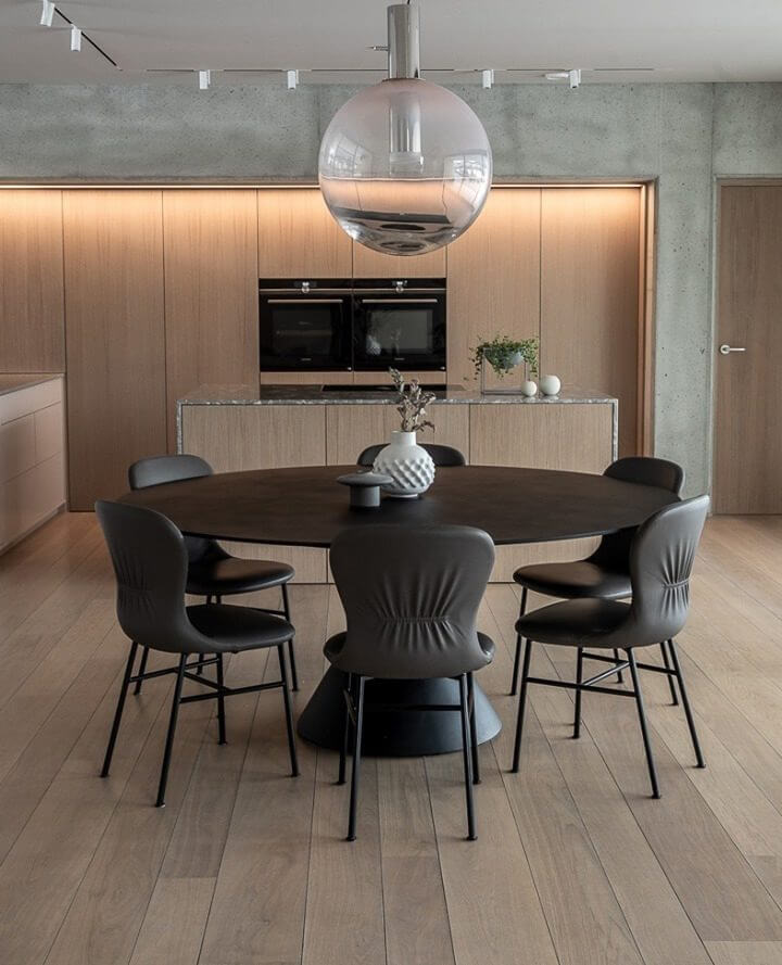 Suspension élégante en verre et métal