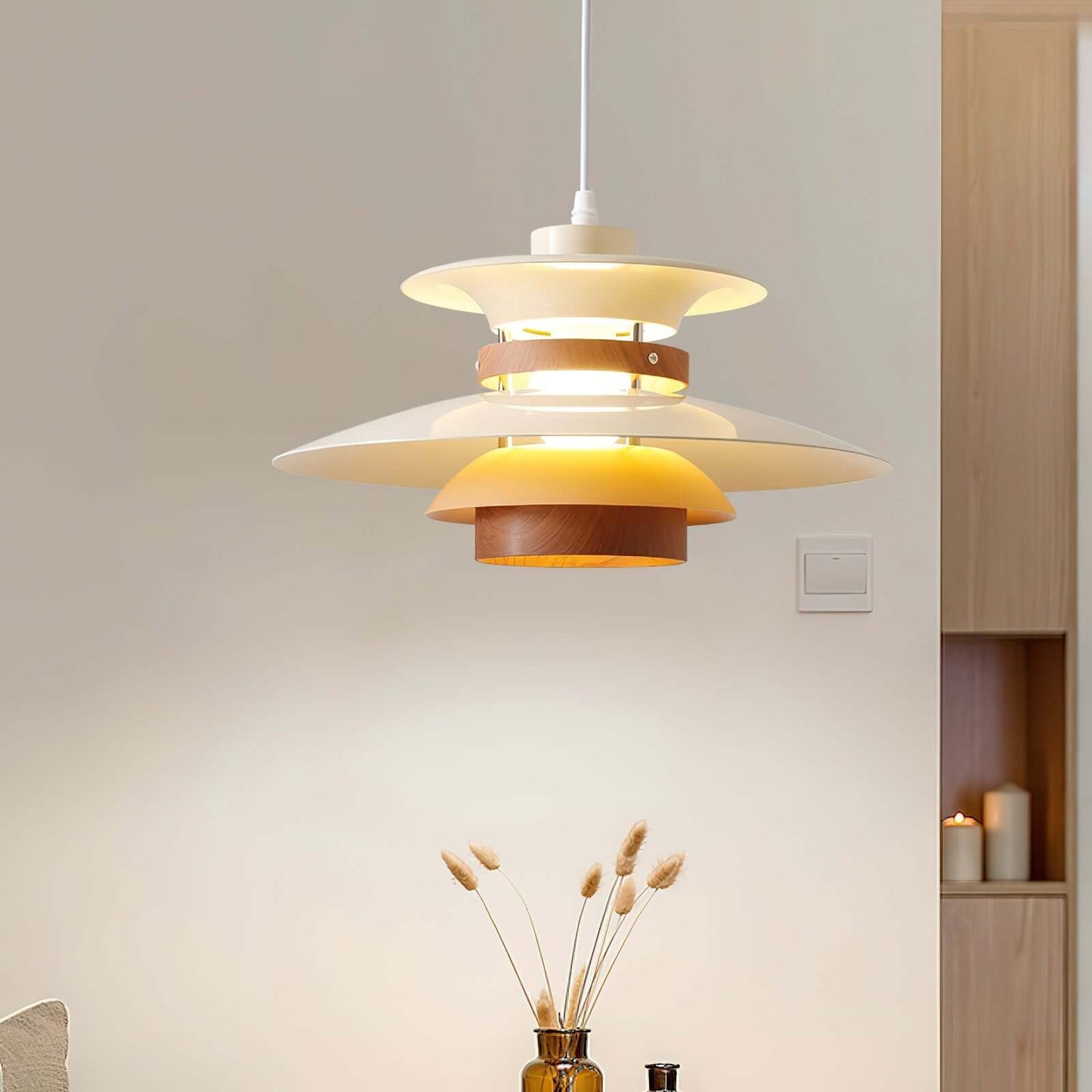 Moderne Metall-Pendelleuchte