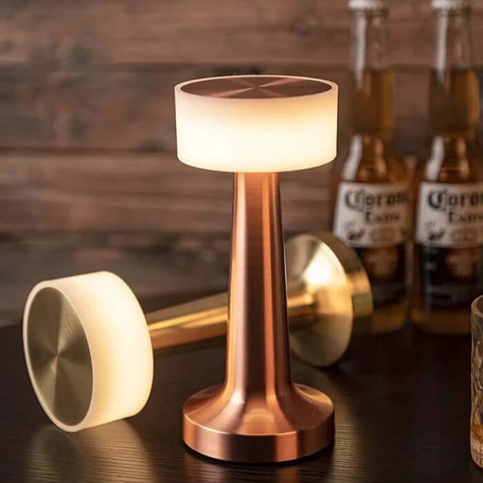 Lampe de table LED moderne à intensité variable - à piles et sans fil