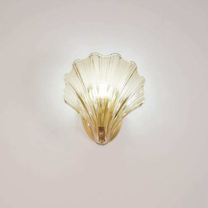 Applique murale coquillage en laiton et verre