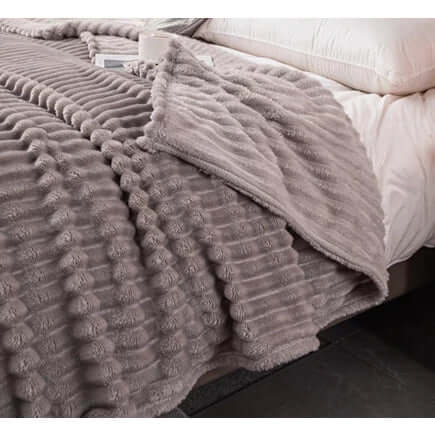Riesige Kuscheldecke aus Plüsch - Extraweich & Warm