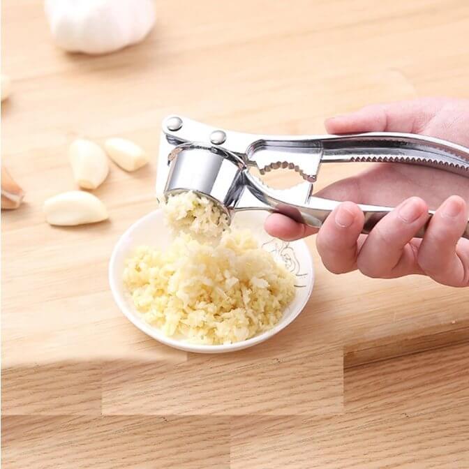 Edelstahl Knoblauchpresse - Mühelos Knoblauch Hacken