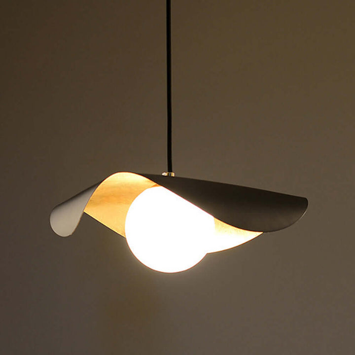 Lampe suspendue moderne en métal au design chaleureux
