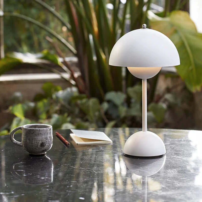 Dimmbare LED Tischleuchte, Modernes Design