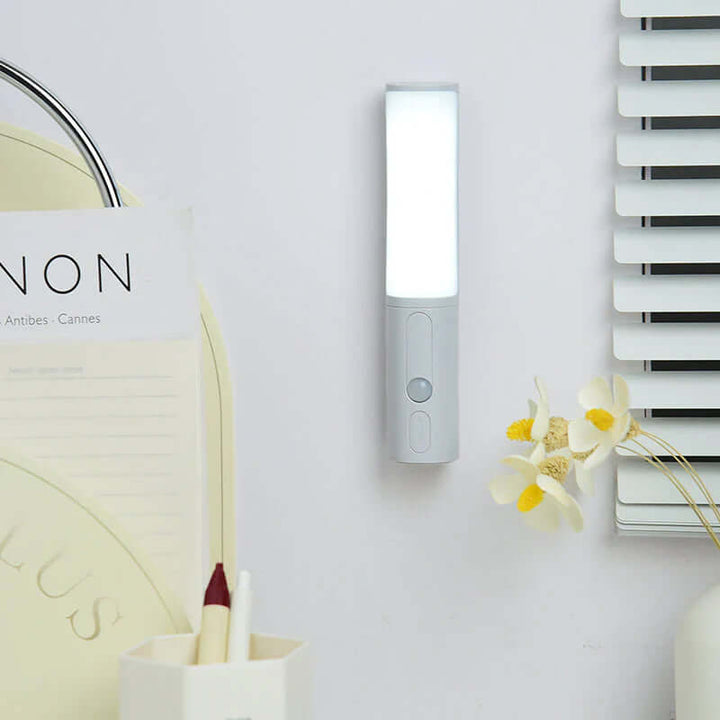 Veilleuse LED avec détecteur de mouvement et variateur