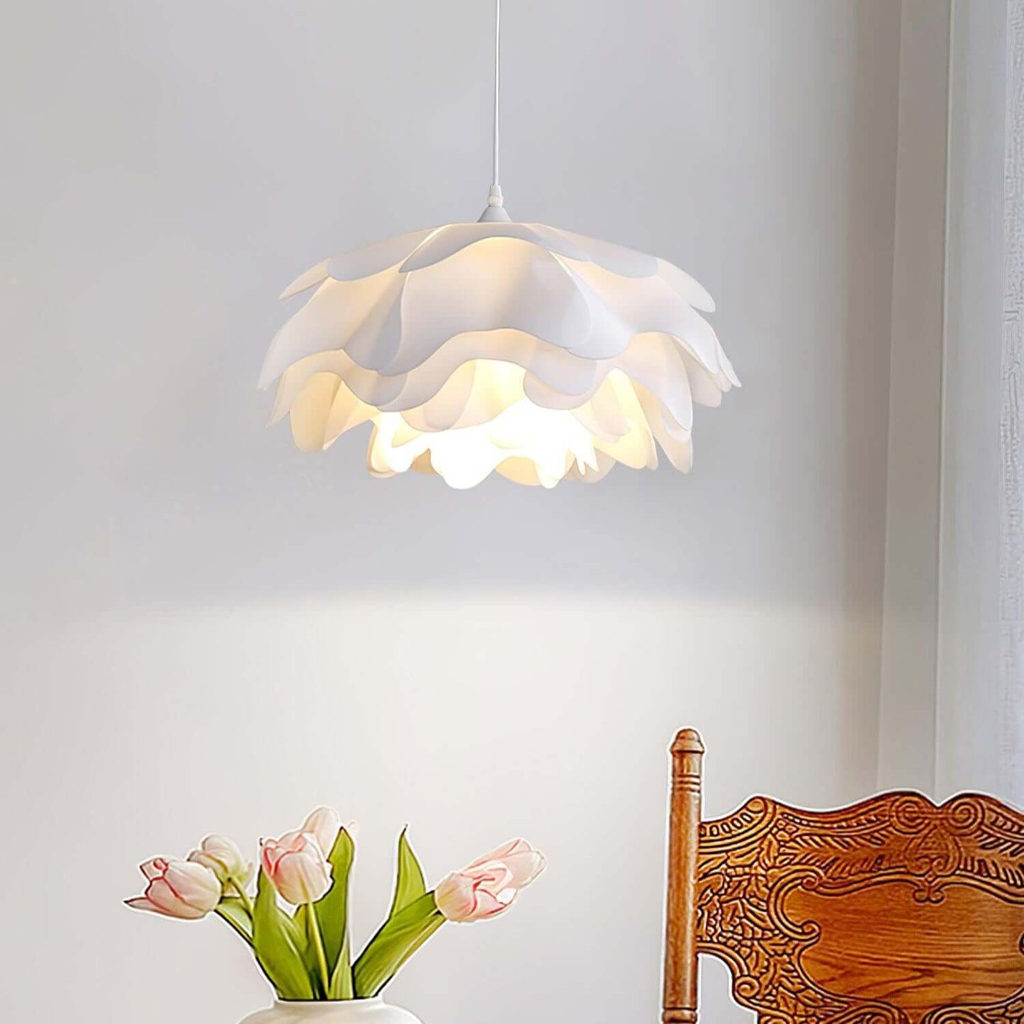 Blumenförmige LED Pendelleuchte Weiß