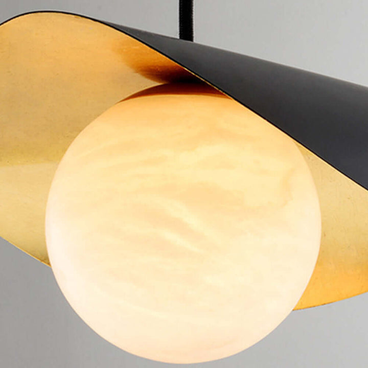 Lampe suspendue moderne en métal au design chaleureux