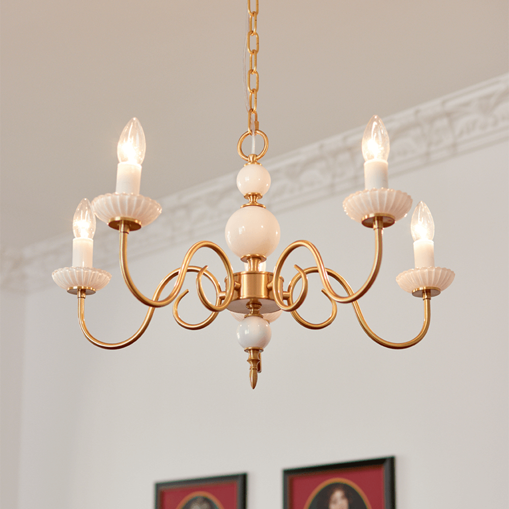 Élégant lustre en verre de couleur crème