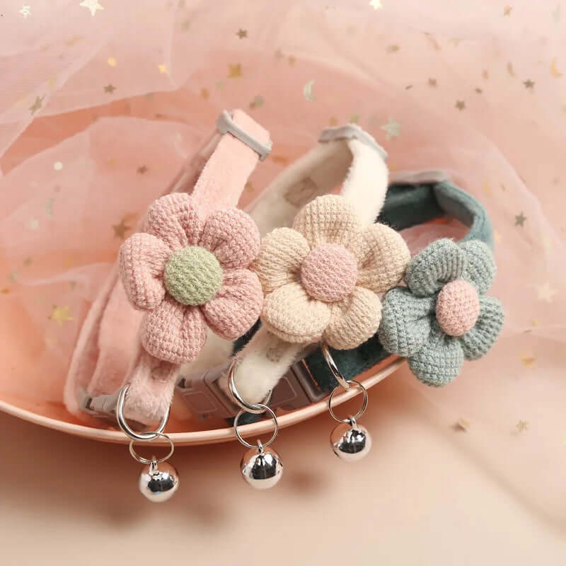Collier réglable pour chat avec fleur