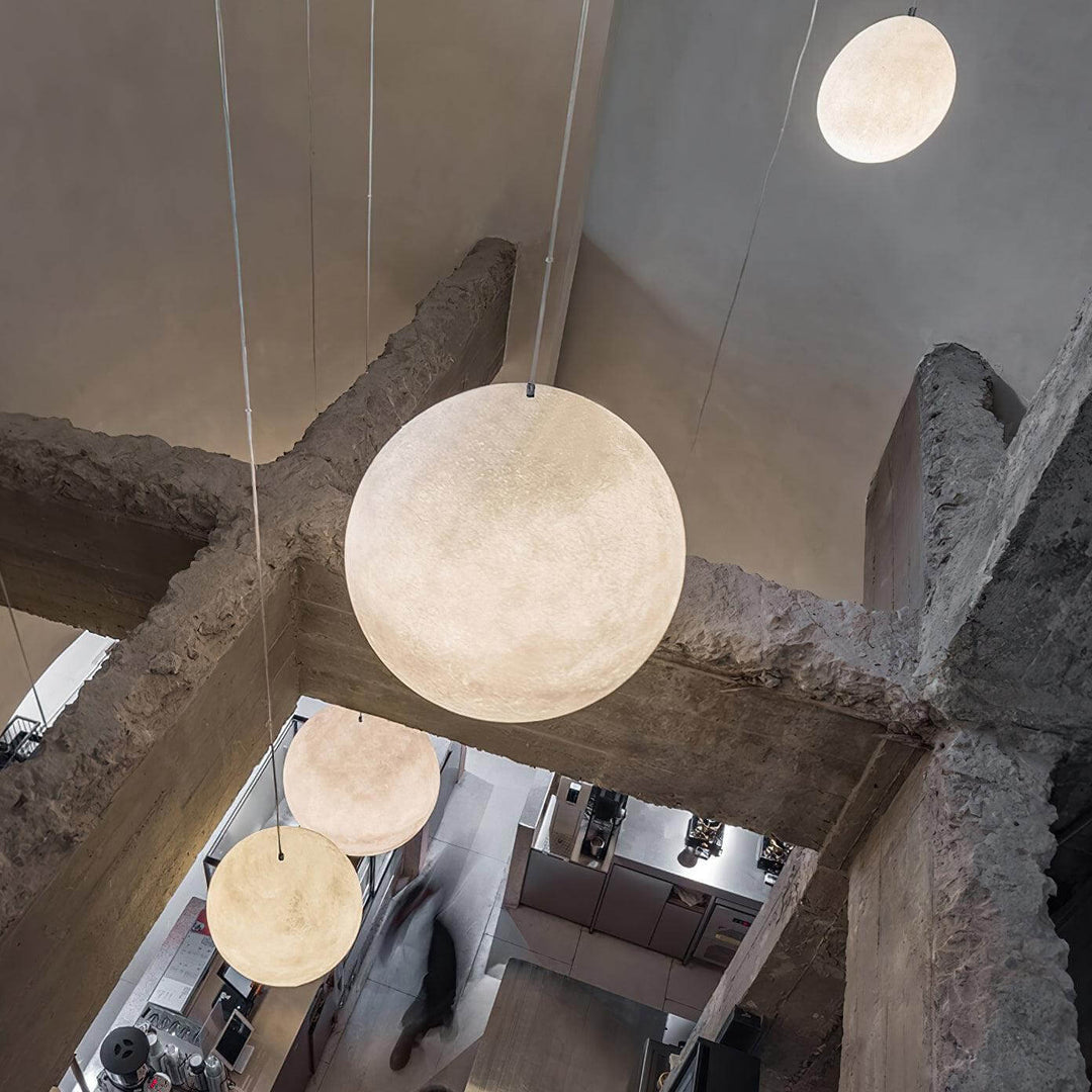 Lampe suspendue Moon au design moderne