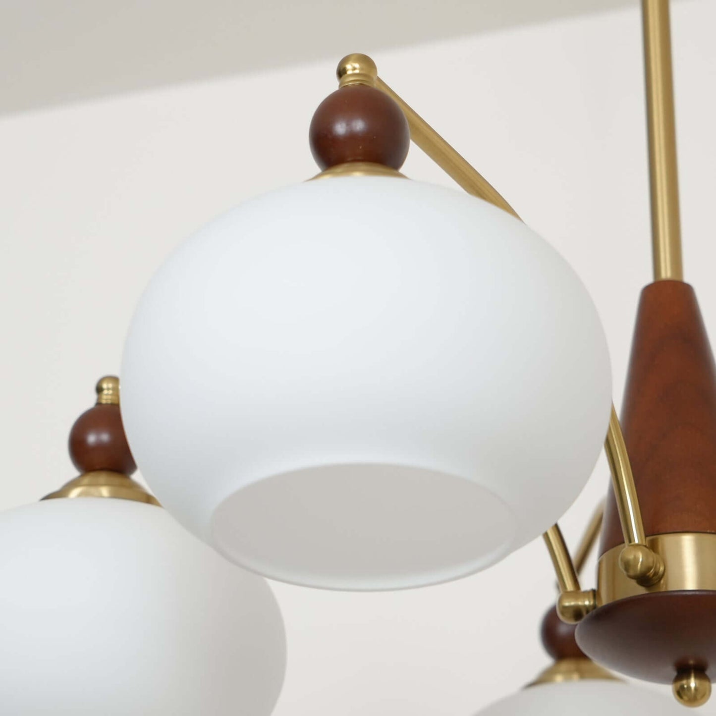 Retro Kronleuchter Holz & Messing