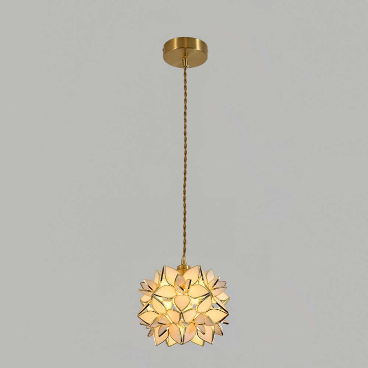 Lampe à suspension en coquillage Kapiz faite à la main