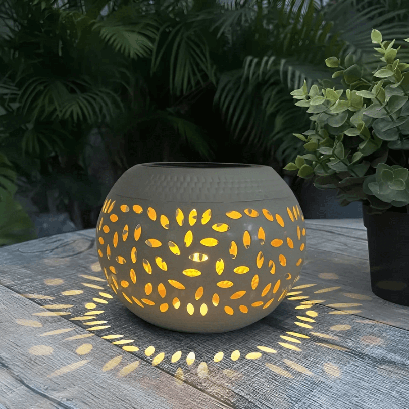 Gepunktete Solar-Gartenleuchte Metall