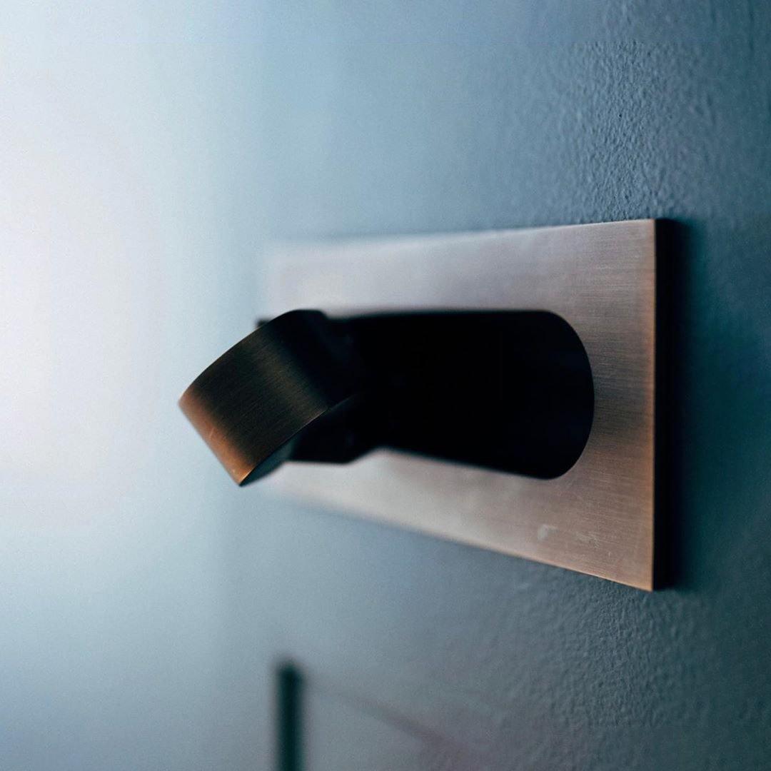 Lampe de chevet LED moderne - intensité variable