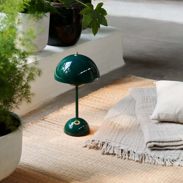 Dimmbare LED Tischleuchte, Modernes Design
