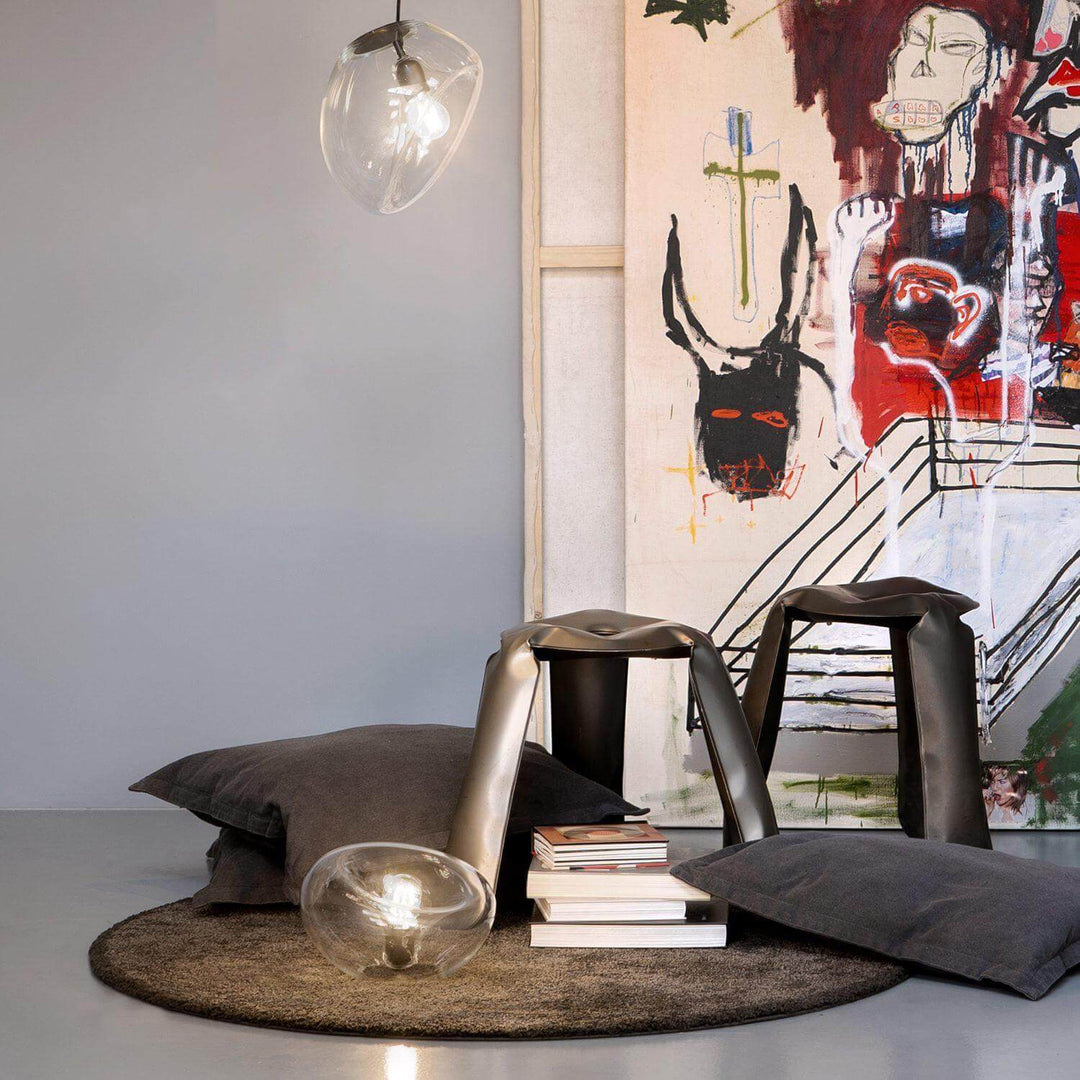 Suspension goutte d'eau suspendue