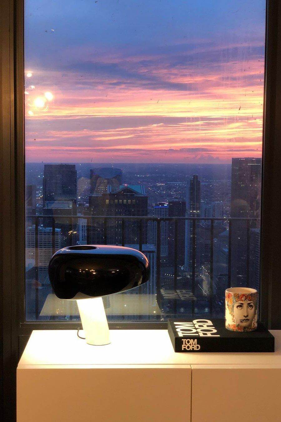 Lampe de table design en marbre