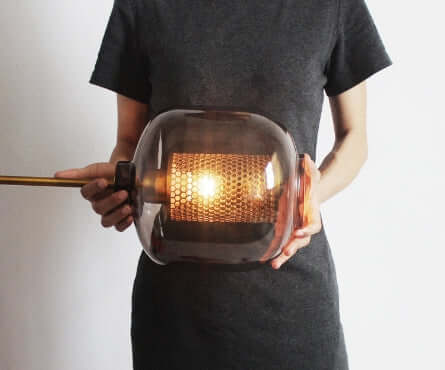 Suspension moderne en verre