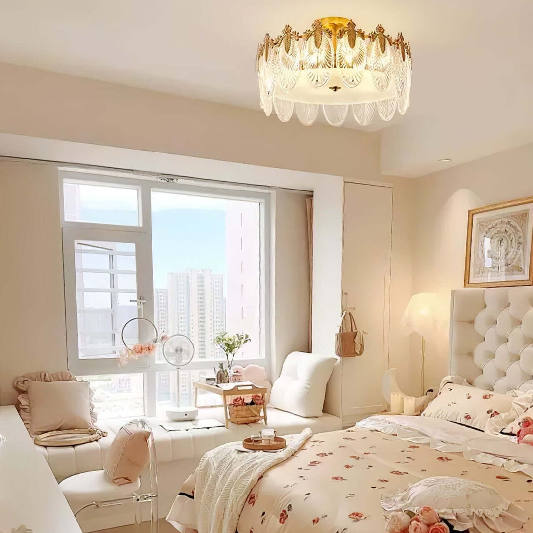 Lustre rond en verre avec motif décoratif