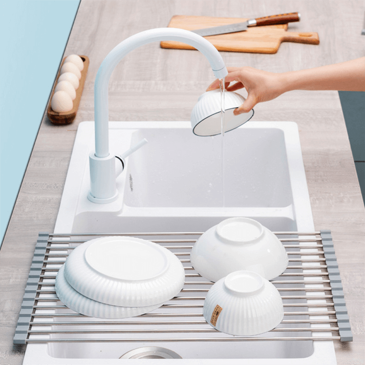 Égouttoir à vaisselle et à légumes pratique et enroulable