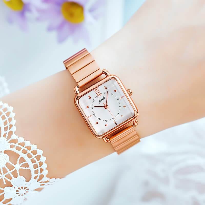 Montre élégante pour femme avec bracelet réglable