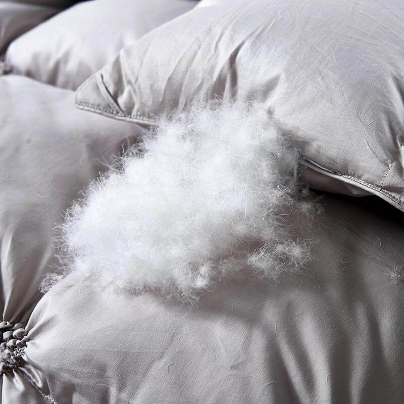 Couette luxueuse en duvet - légère et chaude