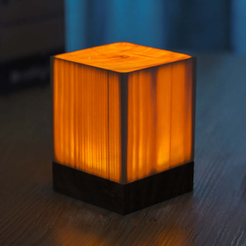 Lampe de table LED aspect bois à piles et tactile