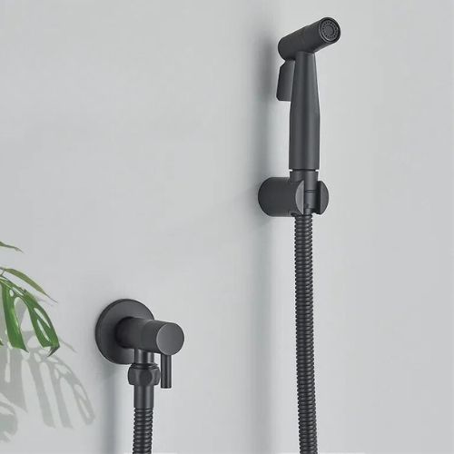 Elegante Bidet-Handbrause aus Edelstahl mit flexiblem Schlauch, ideal für Komfort und Hygiene im Badezimmer, Grau-Schwarz.