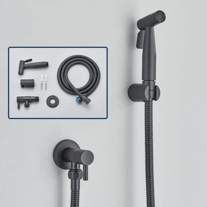Elegante Bidet-Handbrause aus Edelstahl mit flexiblem Schlauch, ideal für Komfort und Hygiene im Badezimmer, Grau-Schwarz.
