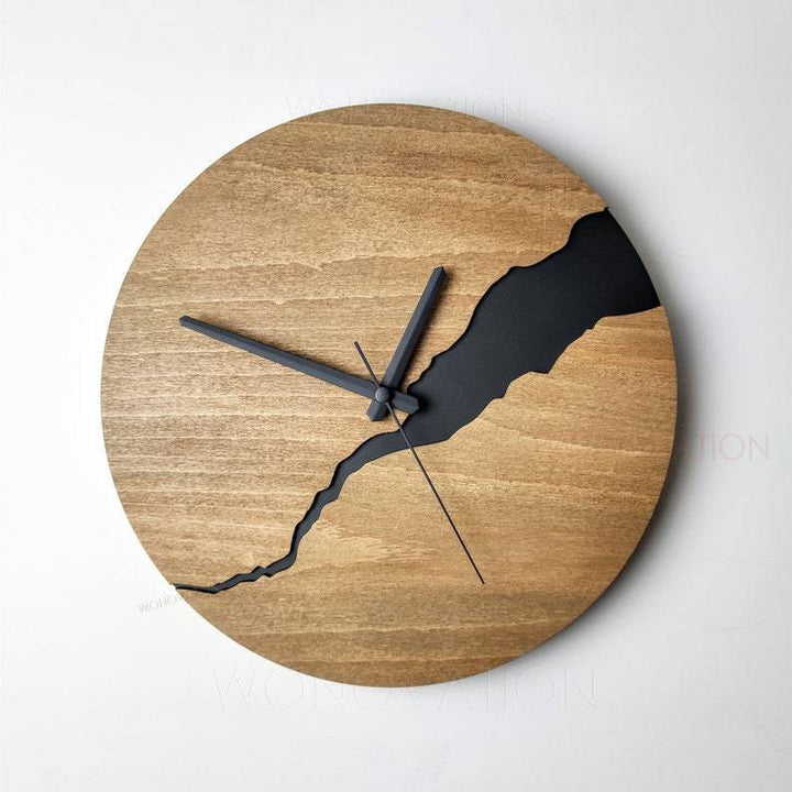 Elegante minimalistische Holz Wanduhr, luxuriöses Design, natürliche Maserung, ideal für jedes Interieur.