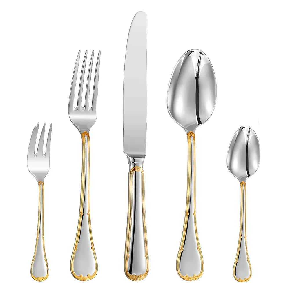 "Elegantes Besteckset aus Edelstahl mit glattem Design, abgerundeten Griffen. Perfekt für stilvolles Essen und Dekoration."