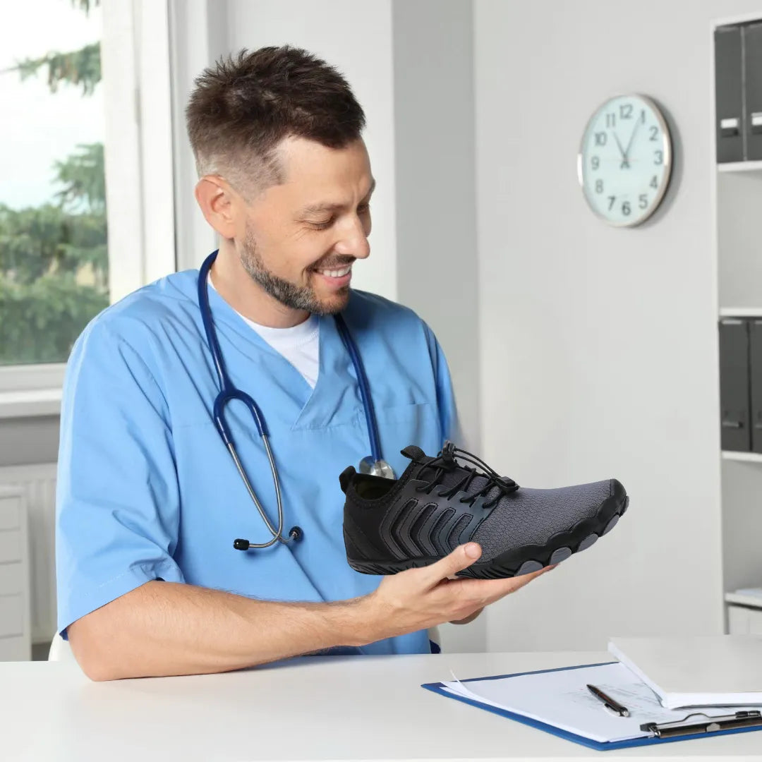 "Ergonomische Barfußschuhe, ultraleicht, flexibel, wasserdicht mit rutschfester Sohle in grauer Farbe"