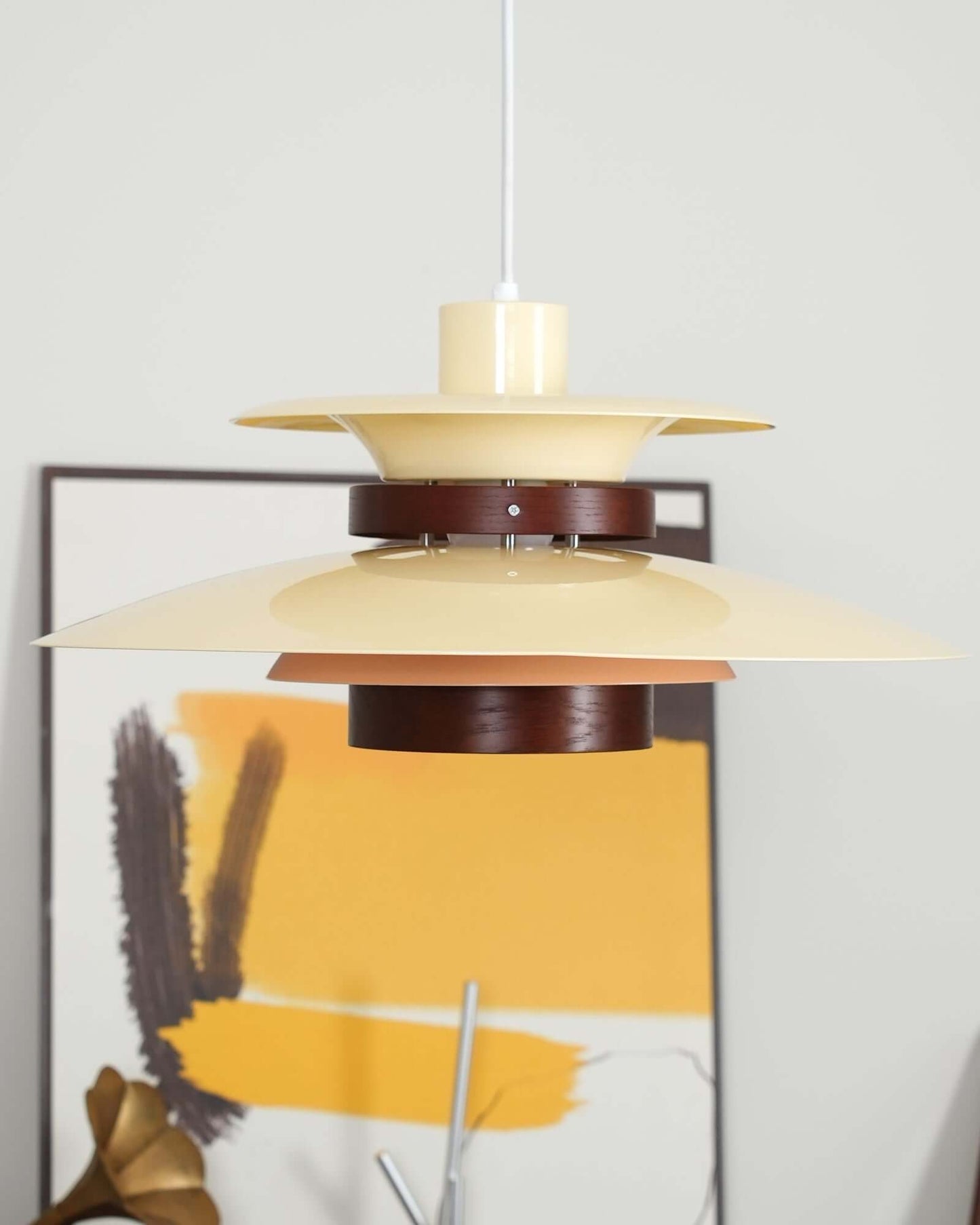 Moderne Metall-Pendelleuchte