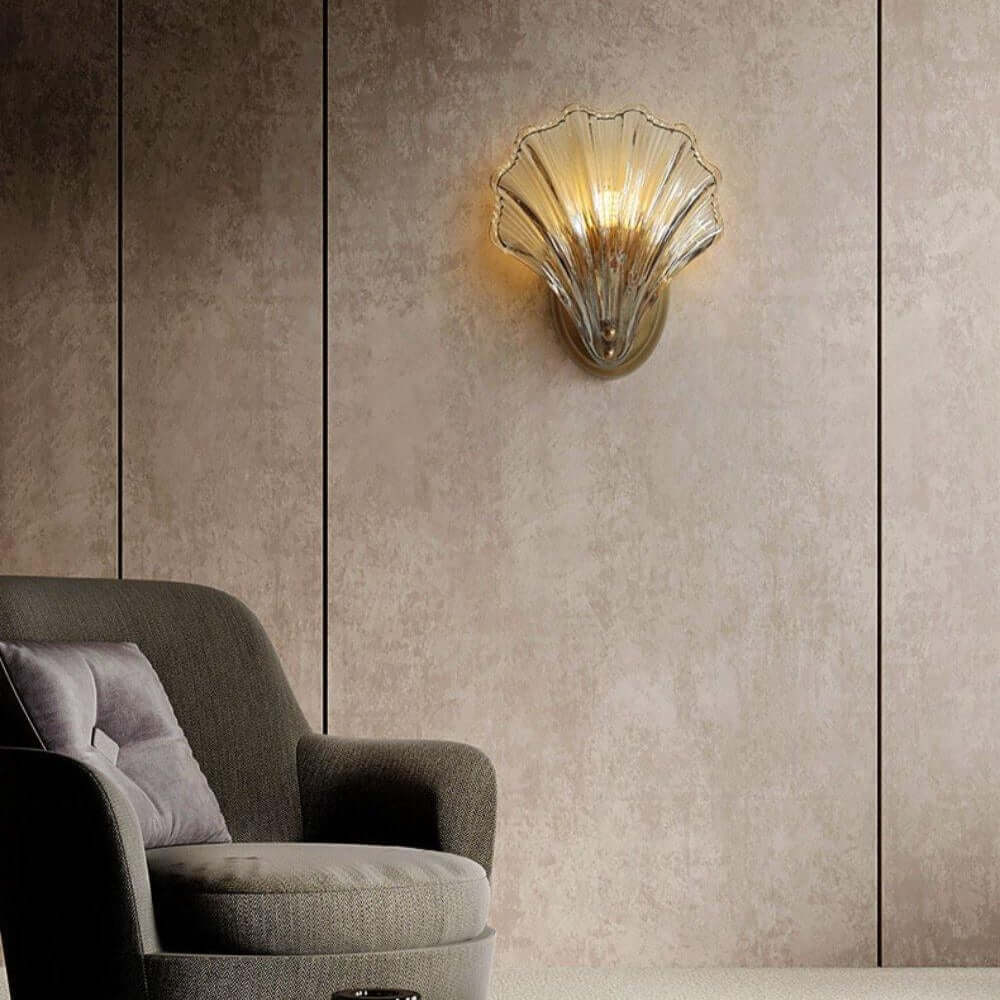 Applique murale coquillage en laiton et verre