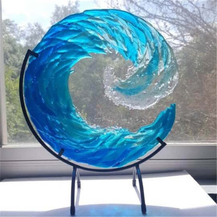 Sculpture en verre représentant une vague océanique décorative