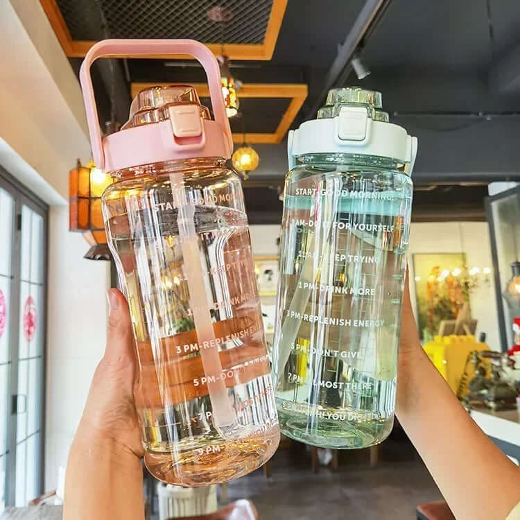 2L Trinkflasche mit Strohhalm & Zeitmarkierung