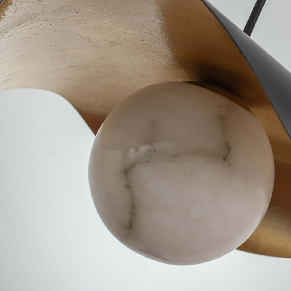 Lampe suspendue moderne en métal au design chaleureux