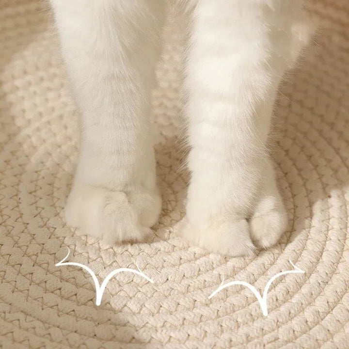 "Handgewebtes ergonomisches Katzenbett aus natürlichem Baumwollseil – stilvoller Schlafplatz, sicher, in Grau gezeigt."