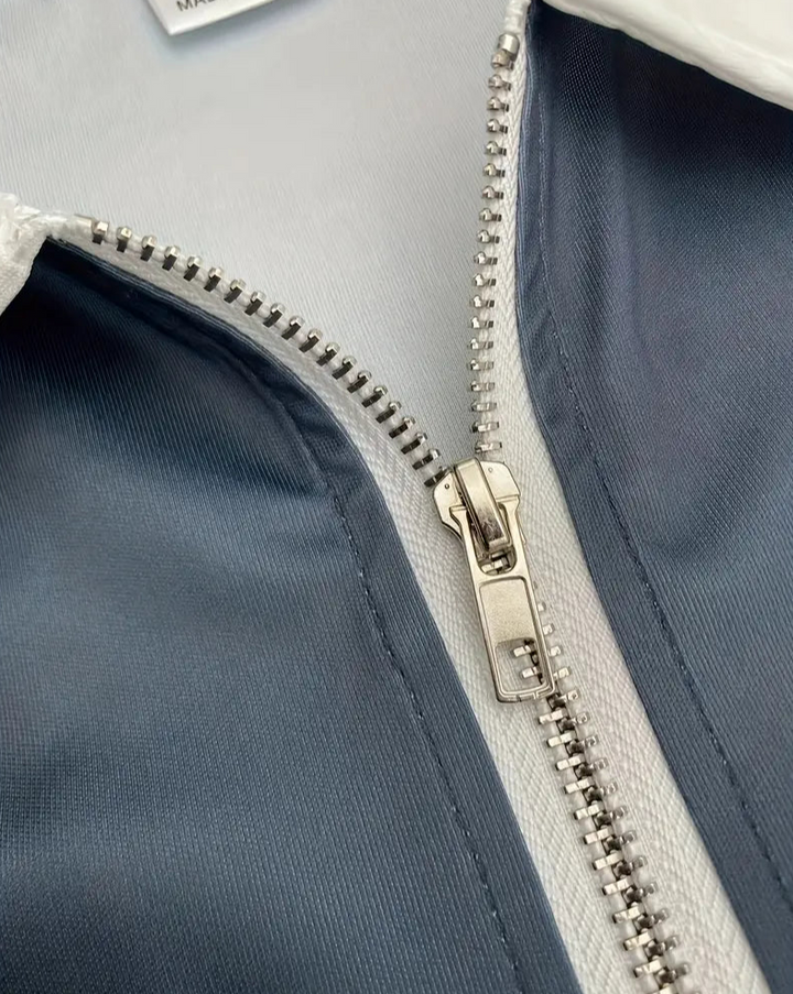 "Herren Golfshirt Grau, V-Ausschnitt, atmungsaktiv, leicht, stilvolles Design, optimale Luftzirkulation, Sportswear"