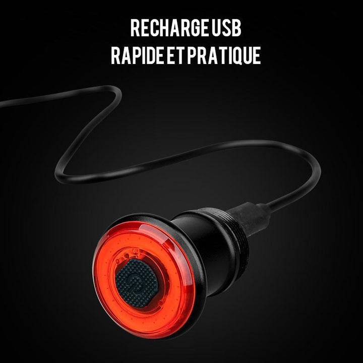 "Hochhelles USB-Rücklicht aus Aluminium mit LED-COB und EnSca-Linse, kompakt und wetterfest für Fahrräder."