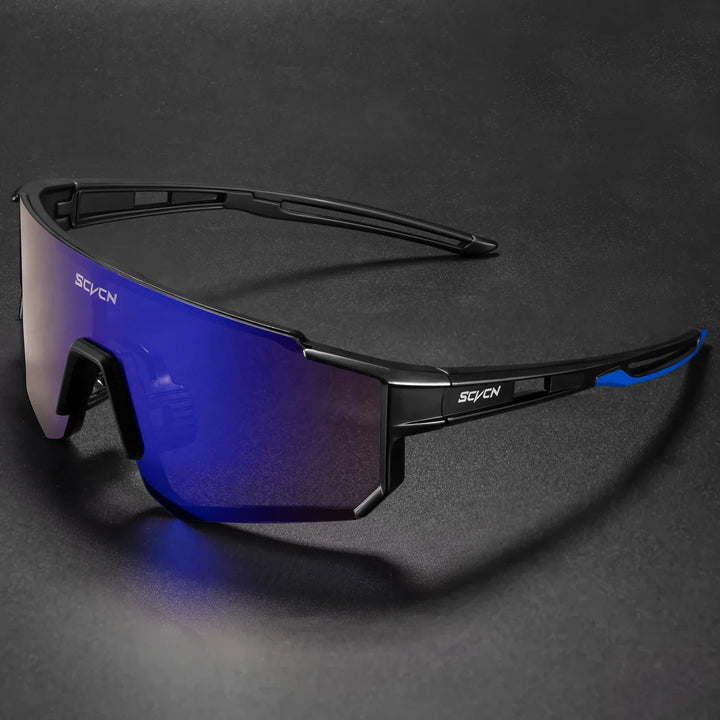 Hochleistungs-Sportsonnenbrille mit UV400 Schutz in frontaler Ansicht, ideal für Outdoor-Aktivitäten.